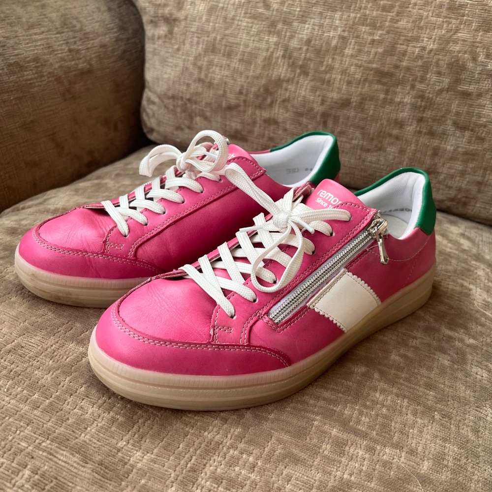 Remonte Dorndorf Demi 02 Fuchsia Leather Sneaker - size 40